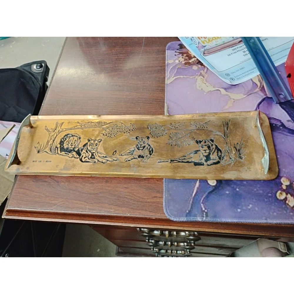 Vtg 18‎ Inch Copper Tray With Handles And Etched Lions Wildlife In Africa